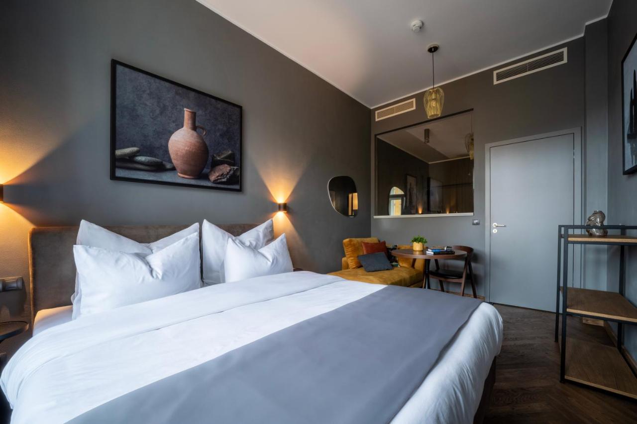 The Viaduct - Suites & More Praag Buitenkant foto