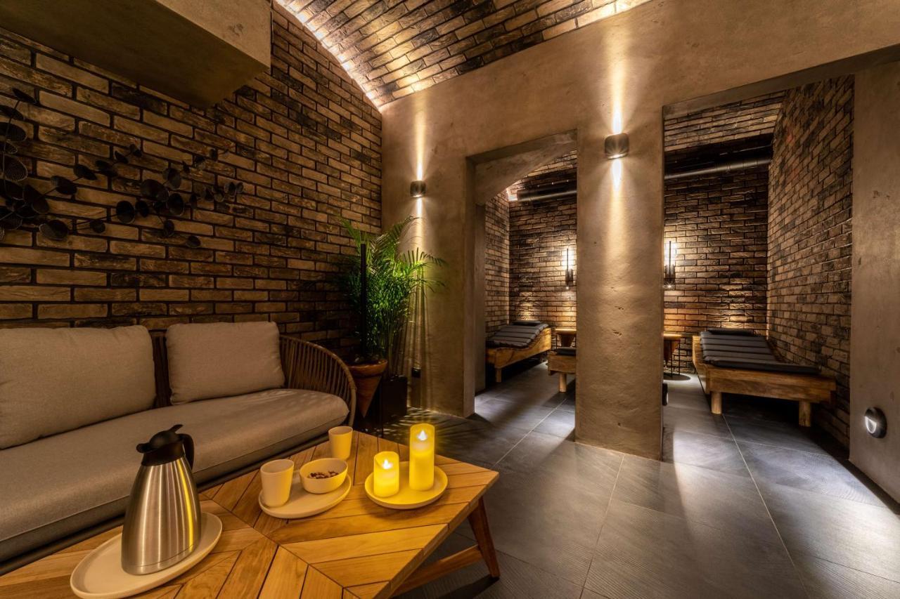 The Viaduct - Suites & More Praag Buitenkant foto