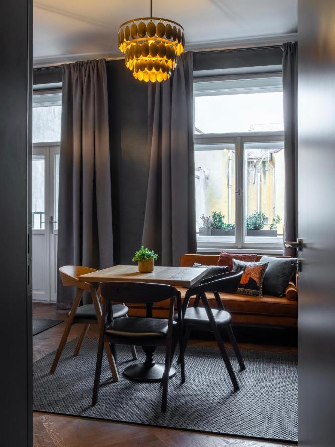 The Viaduct - Suites & More Praag Buitenkant foto