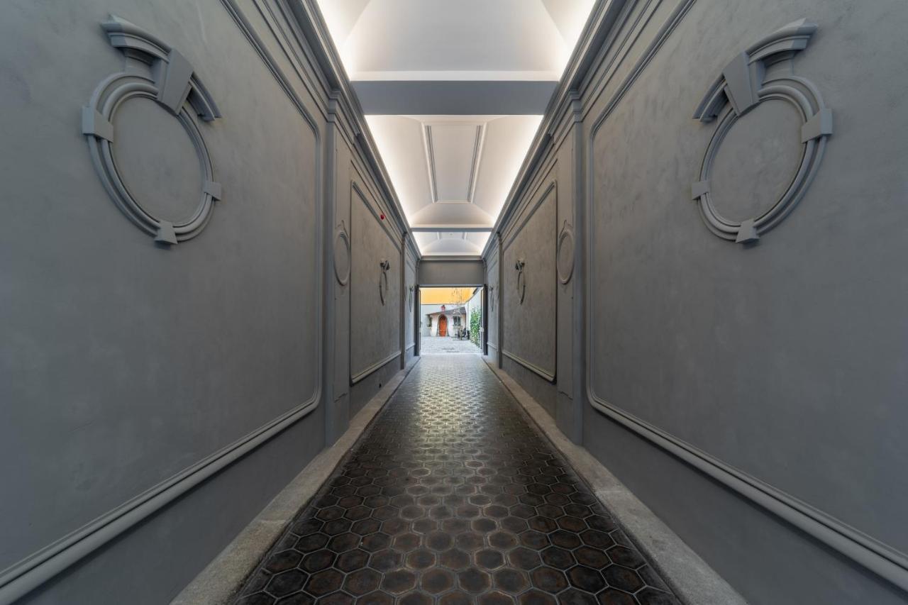 The Viaduct - Suites & More Praag Buitenkant foto