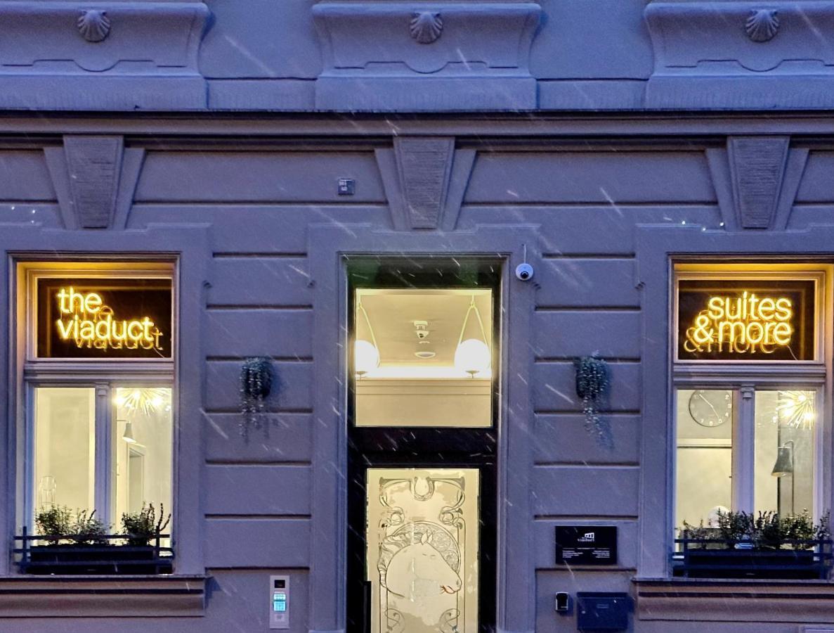 The Viaduct - Suites & More Praag Buitenkant foto